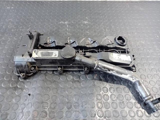 Pokrywa zaworowa A6510100230 MERCEDES