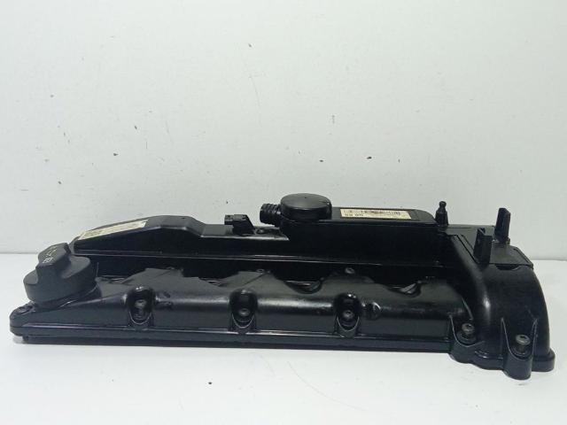 Pokrywa zaworowa A6510100230 MERCEDES