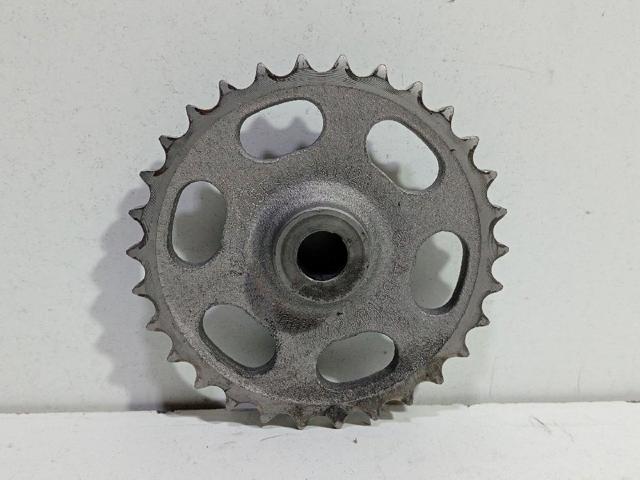 Koło zębatewalcowe wałka rozrządu silnika A6510520000 MERCEDES