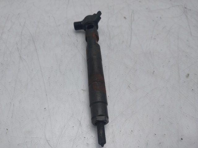 Wtryskiwacz paliwa A6510704987 MERCEDES
