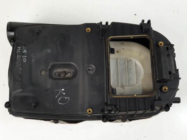 Obudowa filtra powietrza A6510901101 MERCEDES