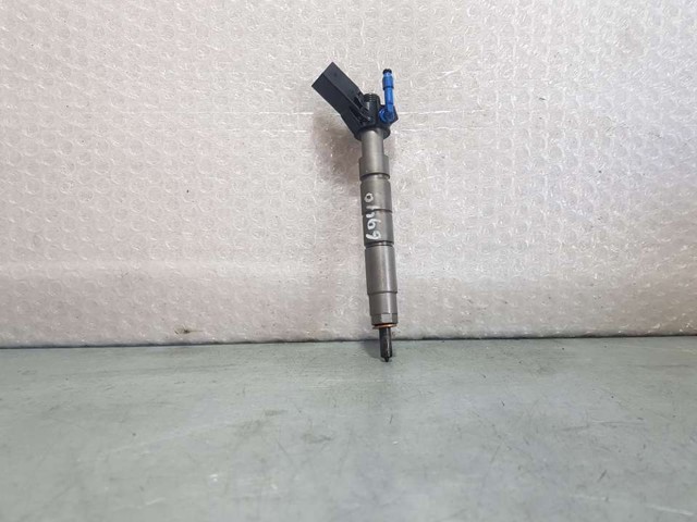Wtryskiwacz paliwa A6540700187 MERCEDES