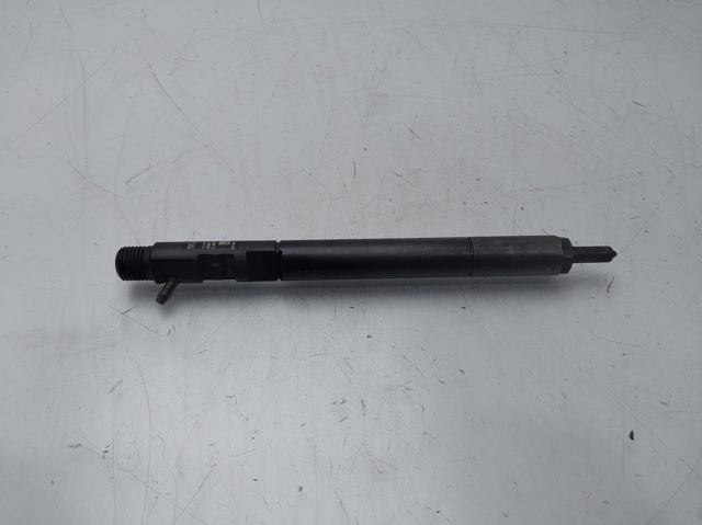 Wtryskiwacz paliwa A6650170121 SSANG YONG