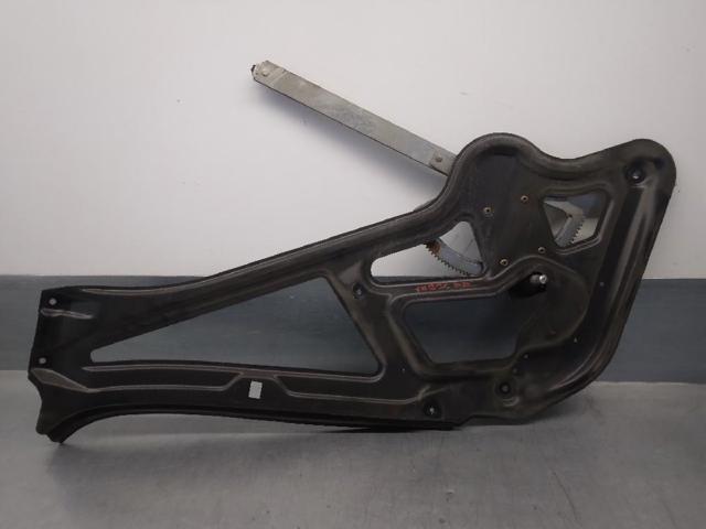 Mechanizm podnoszenia szyby drzwi przednich prawych A9017201546 MERCEDES