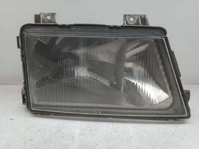 Reflektor prawy A9018200661 MERCEDES
