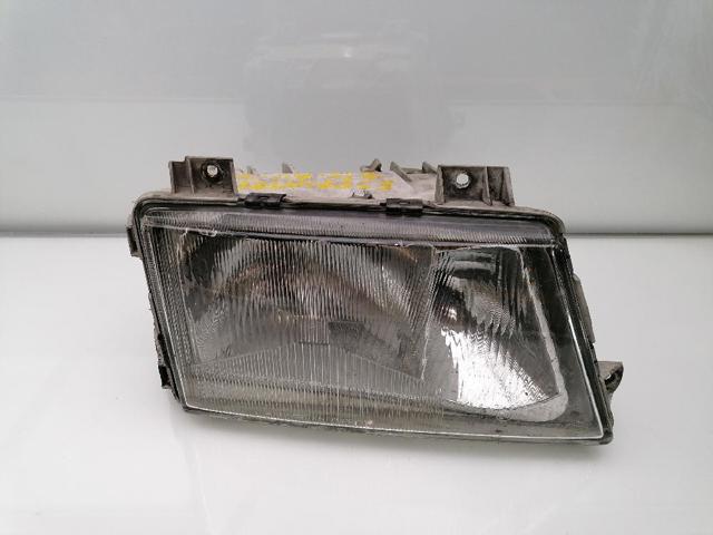 Reflektor prawy A9018200661 MERCEDES