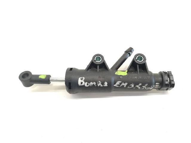 Cylinder sprzęgła główny A9062900212 MERCEDES