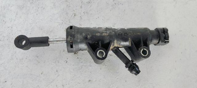 Cylinder sprzęgła główny A9062900212 MERCEDES