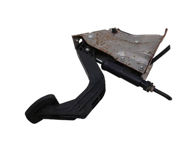 Cylinder sprzęgła główny A9062900212 MERCEDES