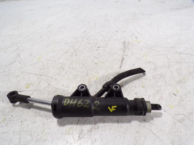 Cylinder sprzęgła główny A9062900212 MERCEDES