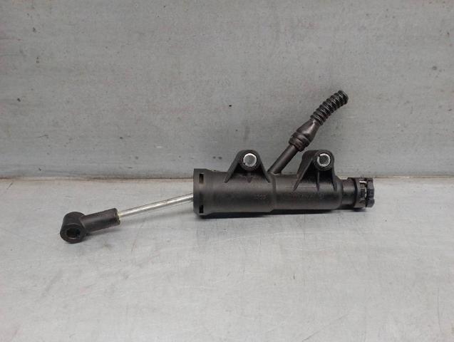Cylinder sprzęgła główny A9062900212 MERCEDES