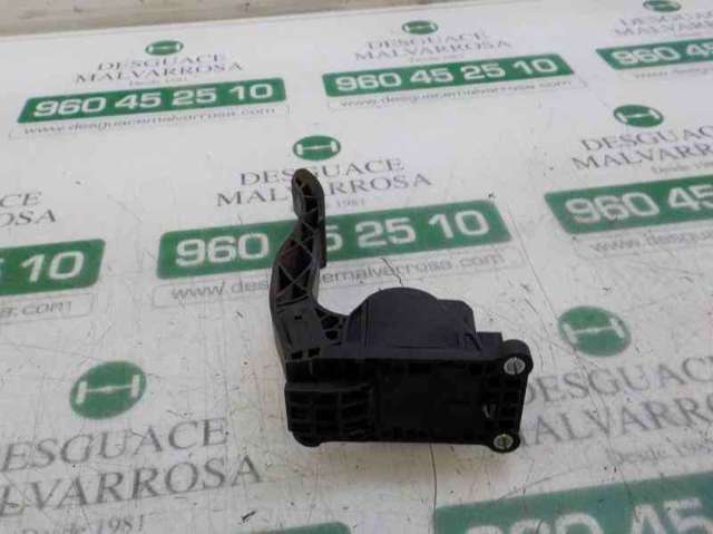Pedał przyspieszenia (gazu) A9063000404 MERCEDES