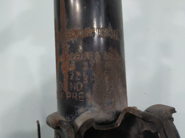 Amortyzator przedni A9063204430 VAG