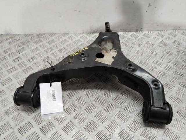 Wahacz zawieszenia przedniego dolny lewy A9063304007 MERCEDES