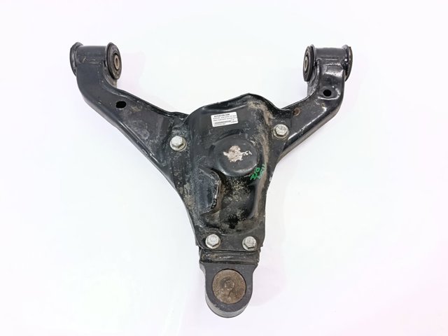 Wahacz zawieszenia przedniego dolny lewy A9063304007 MERCEDES