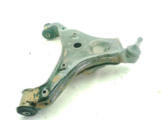Wahacz zawieszenia przedniego dolny lewy A9063304007 MERCEDES