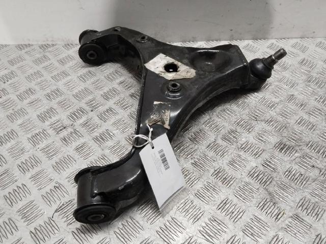 Wahacz zawieszenia przedniego dolny prawy A9063304107 MERCEDES