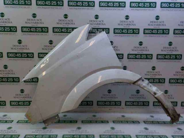 Błotnik przedni lewy A9066377719 MERCEDES