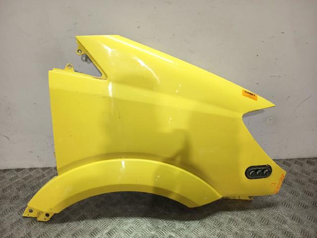 Błotnik przedni prawy A9066377819 MERCEDES