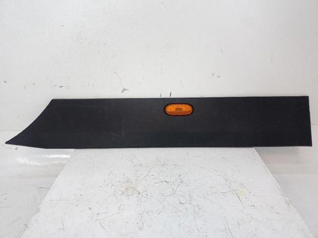 Listwa ochronna błotnika tylnego lewego A9066901382 MERCEDES