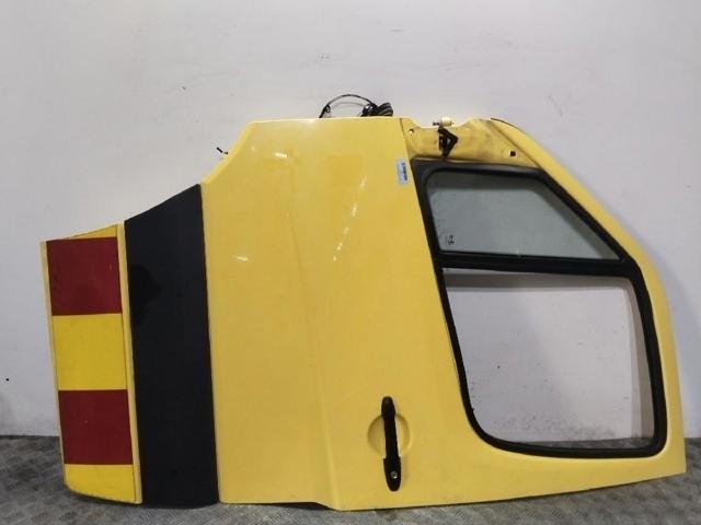 Drzwi przednie lewe A9067200005 MERCEDES