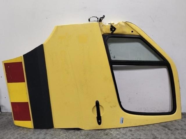 Drzwi przednie lewe A9067200005 MERCEDES