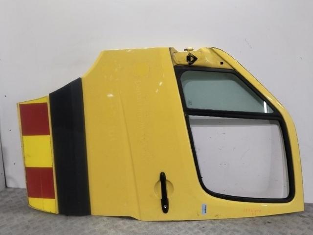 Drzwi przednie lewe A9067200005 MERCEDES