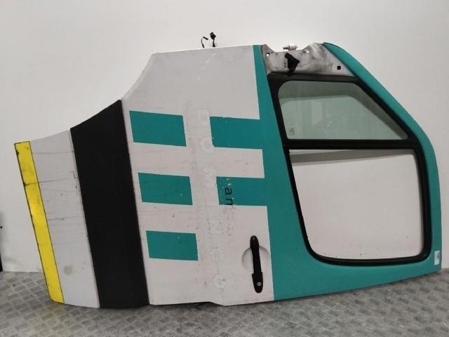 Drzwi przednie lewe A9067200005 MERCEDES