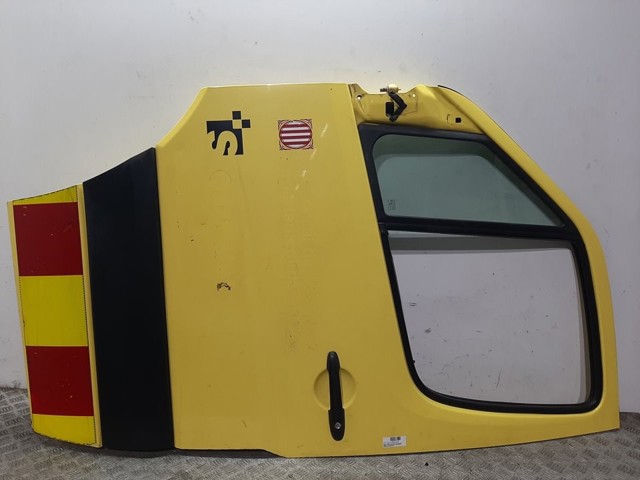 Drzwi przednie lewe A9067200005 MERCEDES