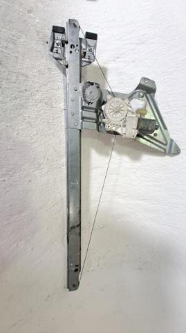 Mechanizm podnoszenia szyby drzwi przednich lewych A9067200046 MERCEDES