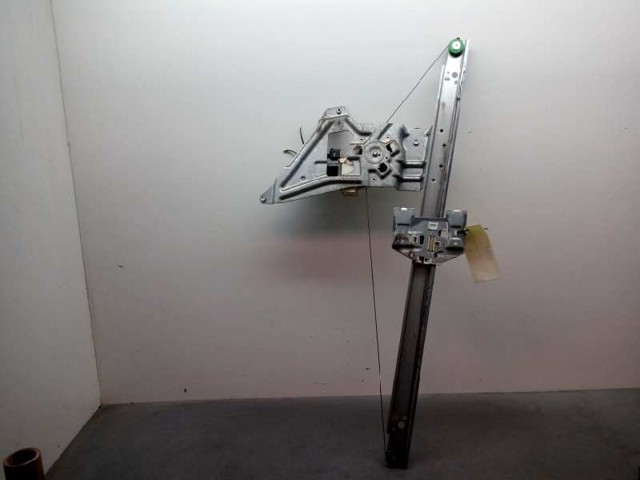 Mechanizm podnoszenia szyby drzwi przednich lewych A9067200046 MERCEDES