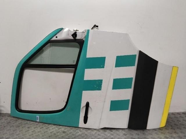 Drzwi przednie prawe A9067200105 MERCEDES