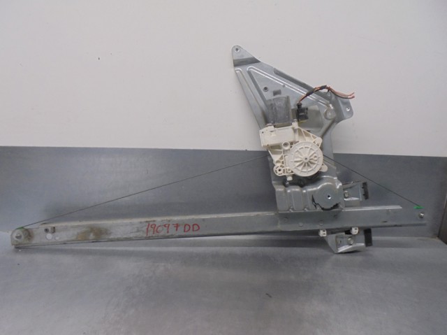Mechanizm podnoszenia szyby drzwi przednich prawych A9067200146 VAG