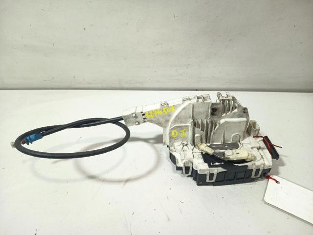 Zamek drzwi przednich lewych A9067202135 MERCEDES