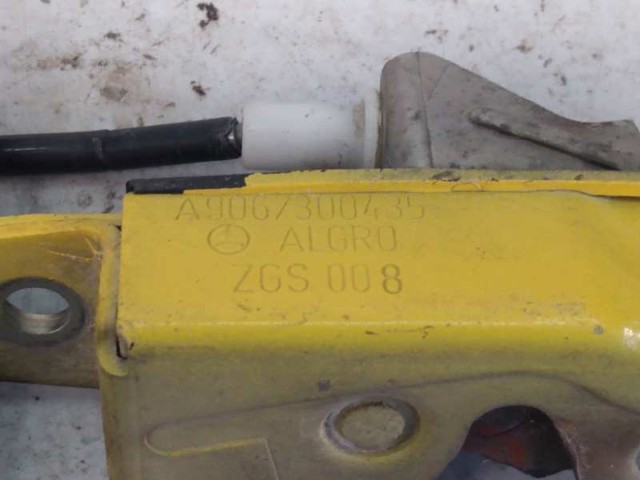 Zamek drzwi tylnych lewych Mercedes Sprinter 906