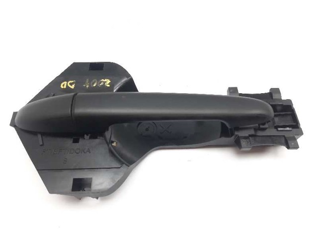 Pałąk zewnętrznej klamki drzwi przednich prawej A9067601034 MERCEDES