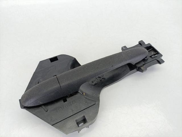 Pałąk zewnętrznej klamki drzwi przednich prawej A9067601034 MERCEDES