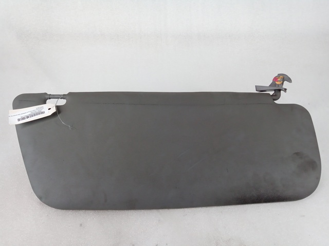 Osłona przeciwsłoneczna A9068100010 VAG