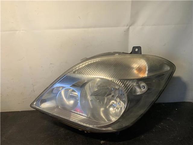 Reflektor lewy A9068200161 MERCEDES