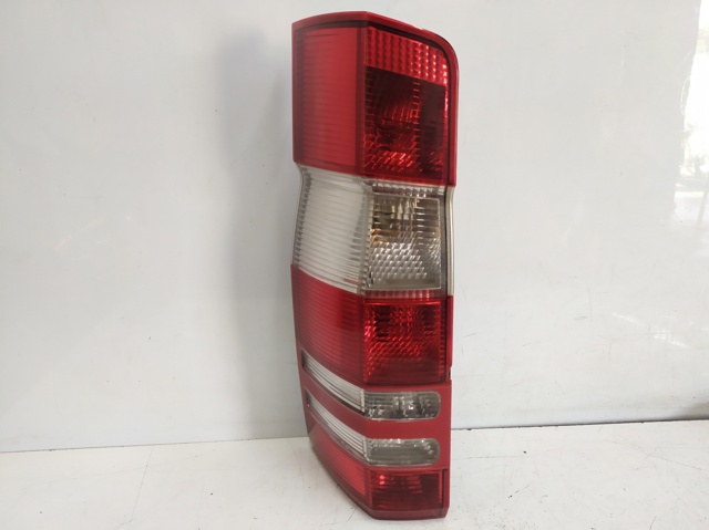 Lampa zespolona tylna lewa A9068200164 MERCEDES
