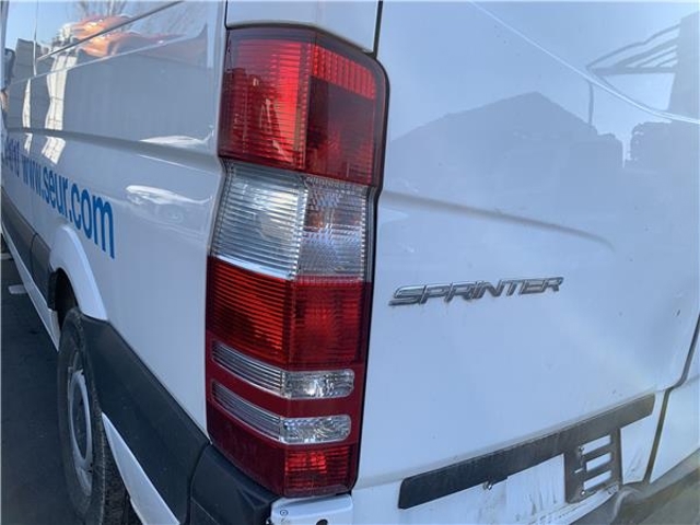 Lampa zespolona tylna lewa A9068200164 MERCEDES