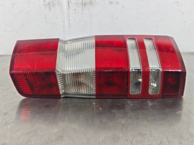Lampa zespolona tylna prawa A9068200264 MERCEDES
