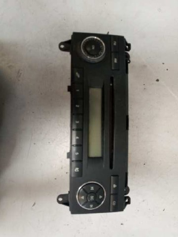 Radioodtwarzacz (radio AM/FM) A9068200486 MERCEDES