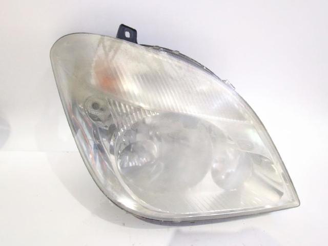 Reflektor prawy A9068200661 MERCEDES