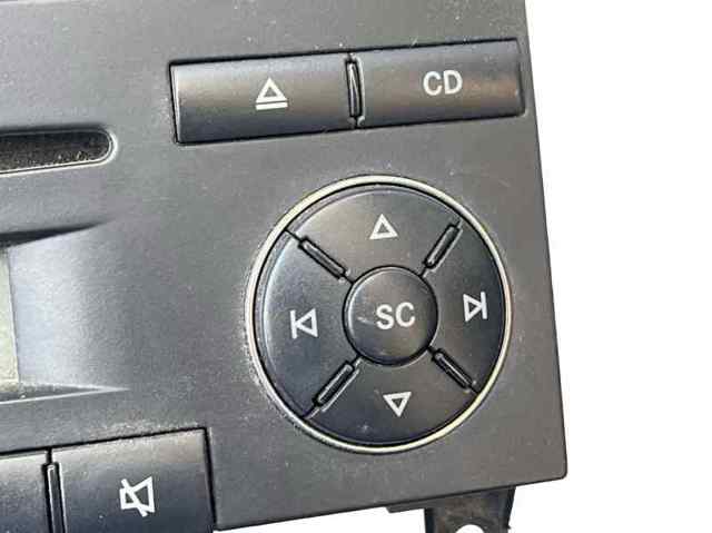 Radioodtwarzacz (radio AM/FM) A9068200886 MERCEDES