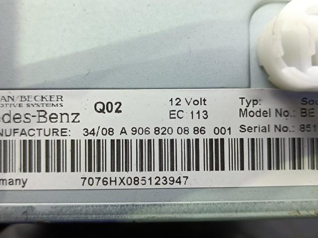 Radioodtwarzacz (radio AM/FM) A9068200886 MERCEDES