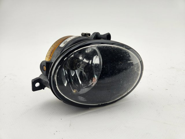 Lampa przeciwmgielna lewa A9068203861 MERCEDES