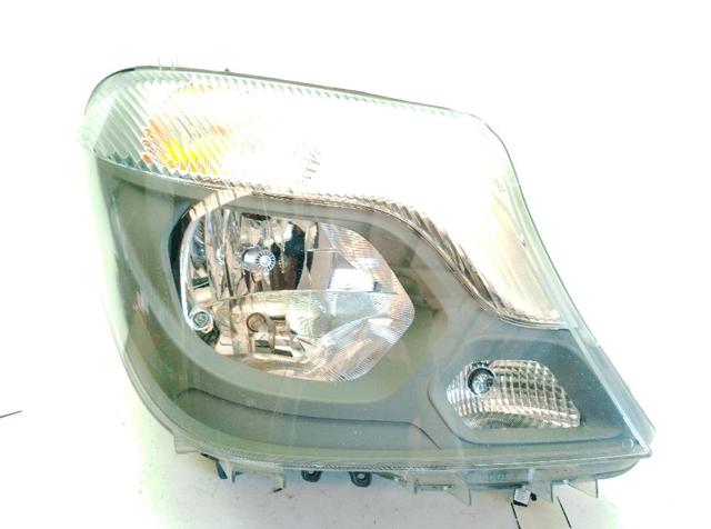 Reflektor lewy A9068205600 MERCEDES