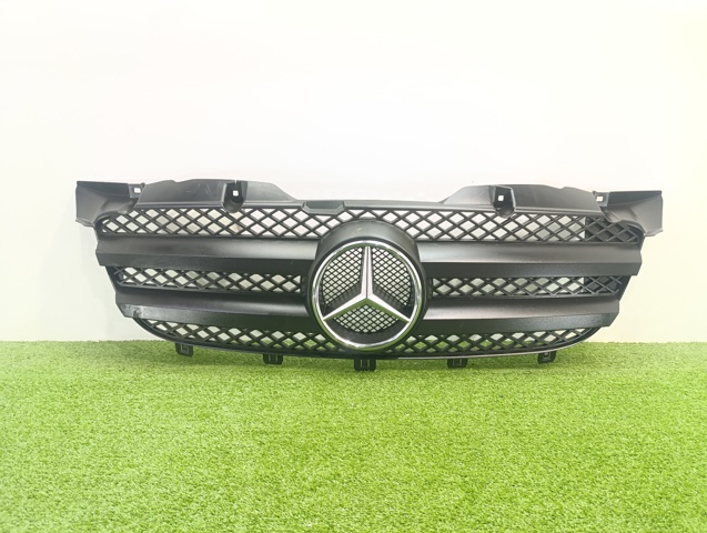 Atrapa chłodnicy A9068800385 MERCEDES