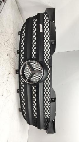 Atrapa chłodnicy A9068800385 MERCEDES
